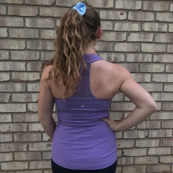 Lululemon Scoop Neck Tank - Picture 4 of 5